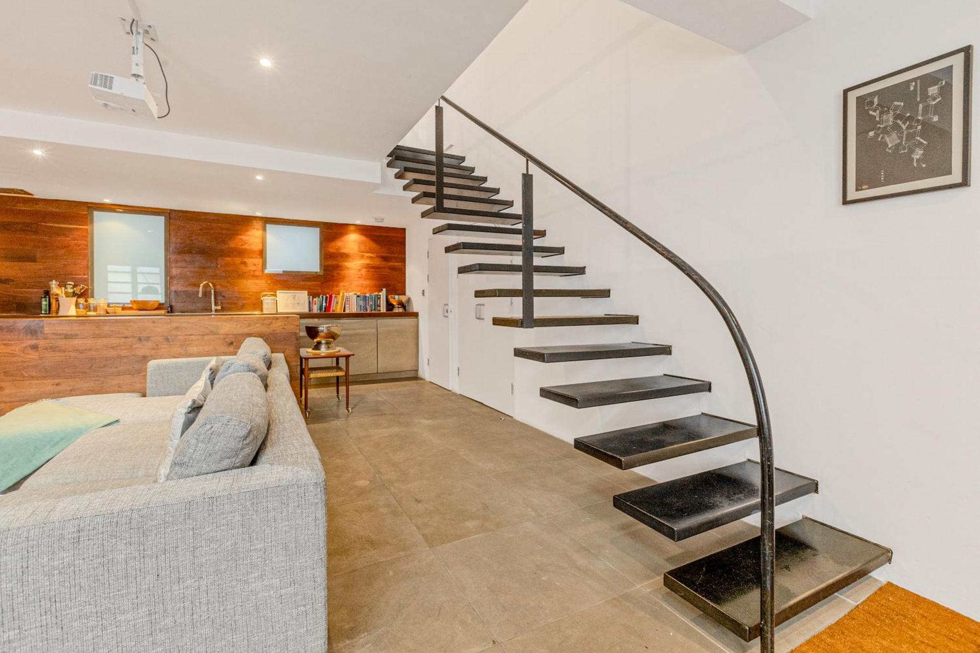 Apartamento Spacious & Tranquil 2br Maisonette In Notting Hill
